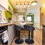 Apartament Bright & Cozy In By Flat Mаnager